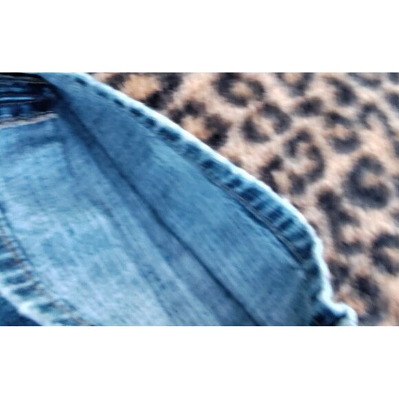 Lucky Brand Women’s Jeans Dungarees By Gene Montesano Mid-Rise Flare Size 8/29 - Picture 2 of 8